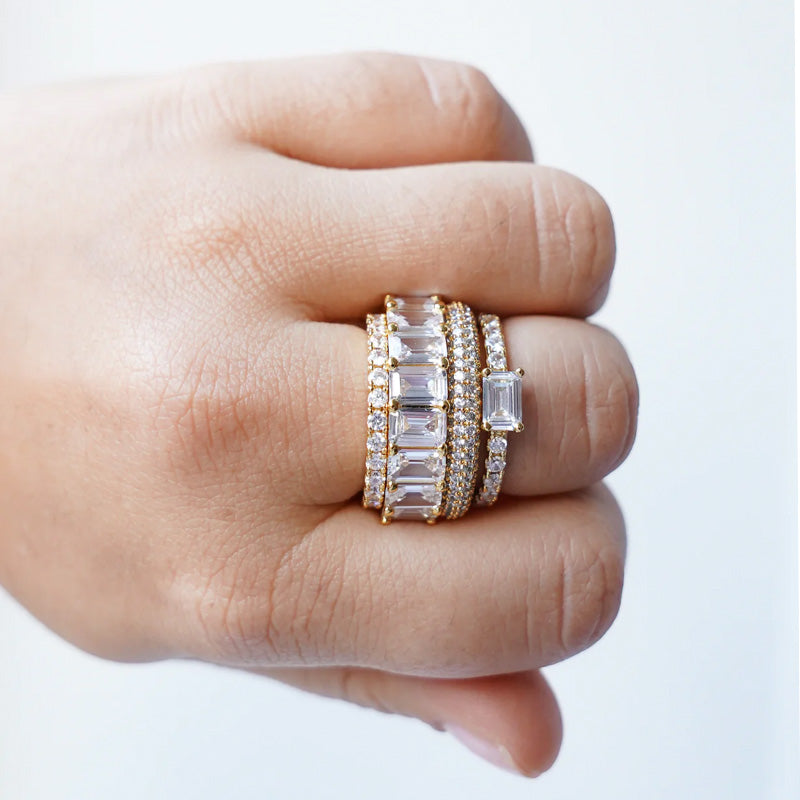 Colorful ring white gold