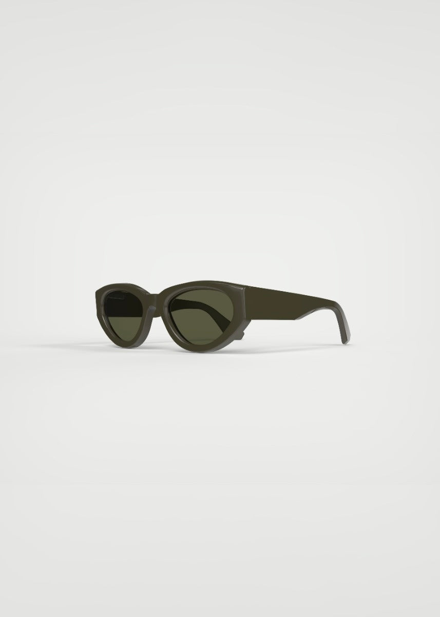 Cat eye frame