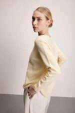 Curved sweat