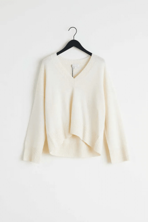 Chunky v-neck