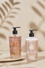 Gift box paris body & hand lotion and hand wash gel - Bilde 2