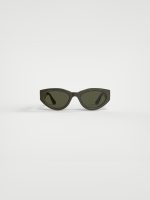 Cat eye frame