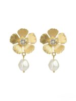Mini Anemone Pearl Earrings