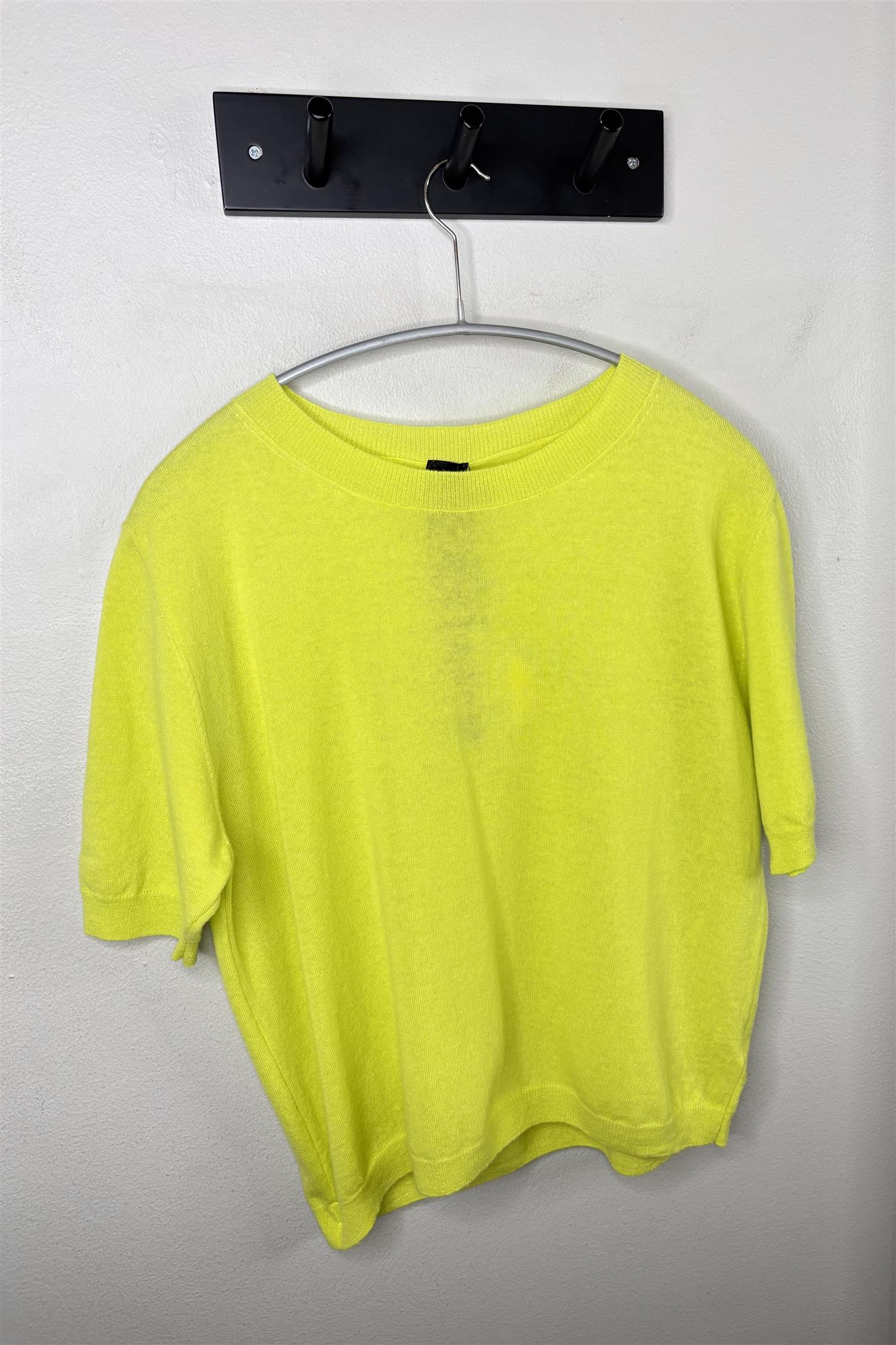 372d3d8e-a640-4766-bd41-77c59ae760d2.jpeg Sweater round neck short sleeve - Bilde 1