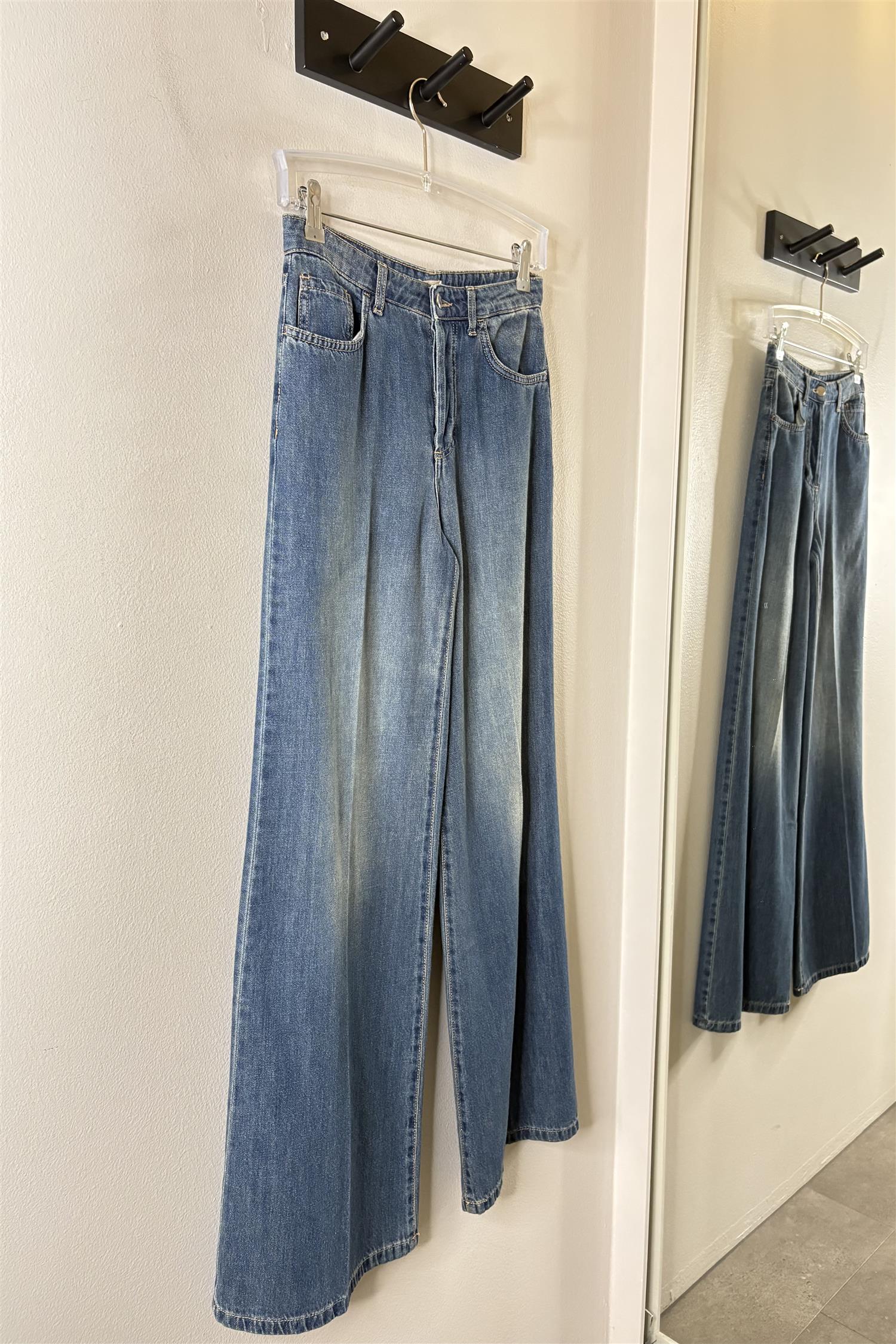 43ecec2a-7806-420f-81e4-d8cb73824911.jpeg Trousers denim - Bilde 1