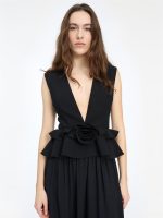 V-neck Flower Top - Bilde 3
